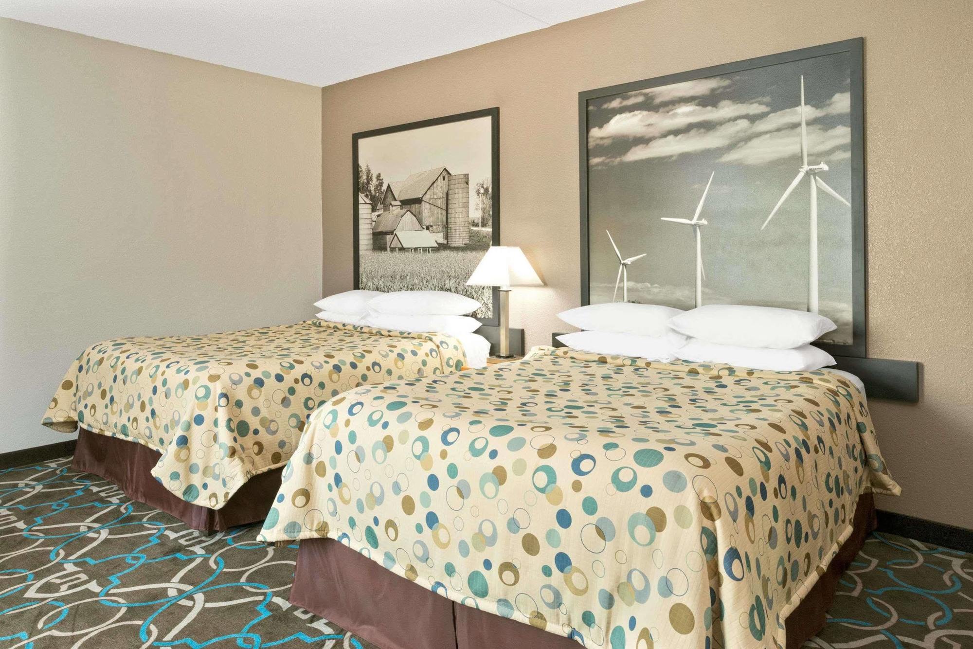 Super 8 By Wyndham Walnut Hotell Eksteriør bilde